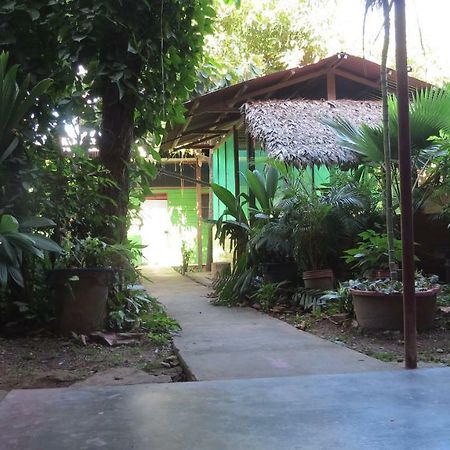 Tambopata Hostel Bambu Puerto Maldonado Esterno foto