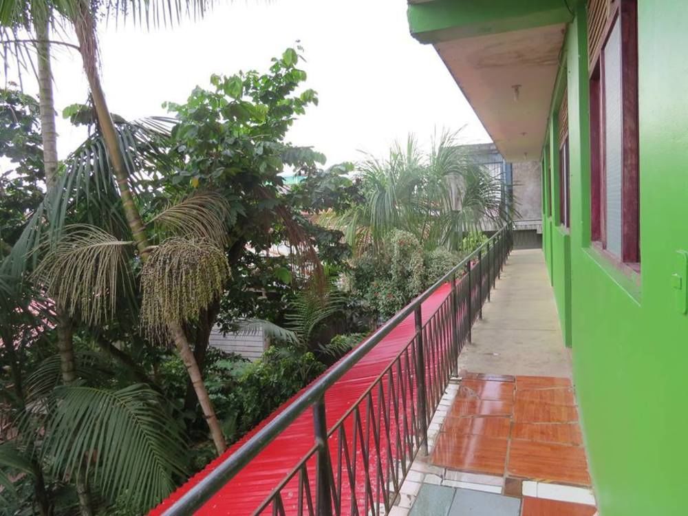 Tambopata Hostel Bambu Puerto Maldonado Esterno foto