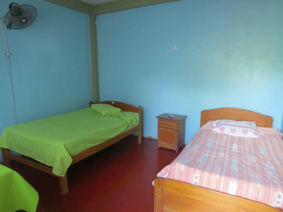 Tambopata Hostel Bambu Puerto Maldonado Esterno foto