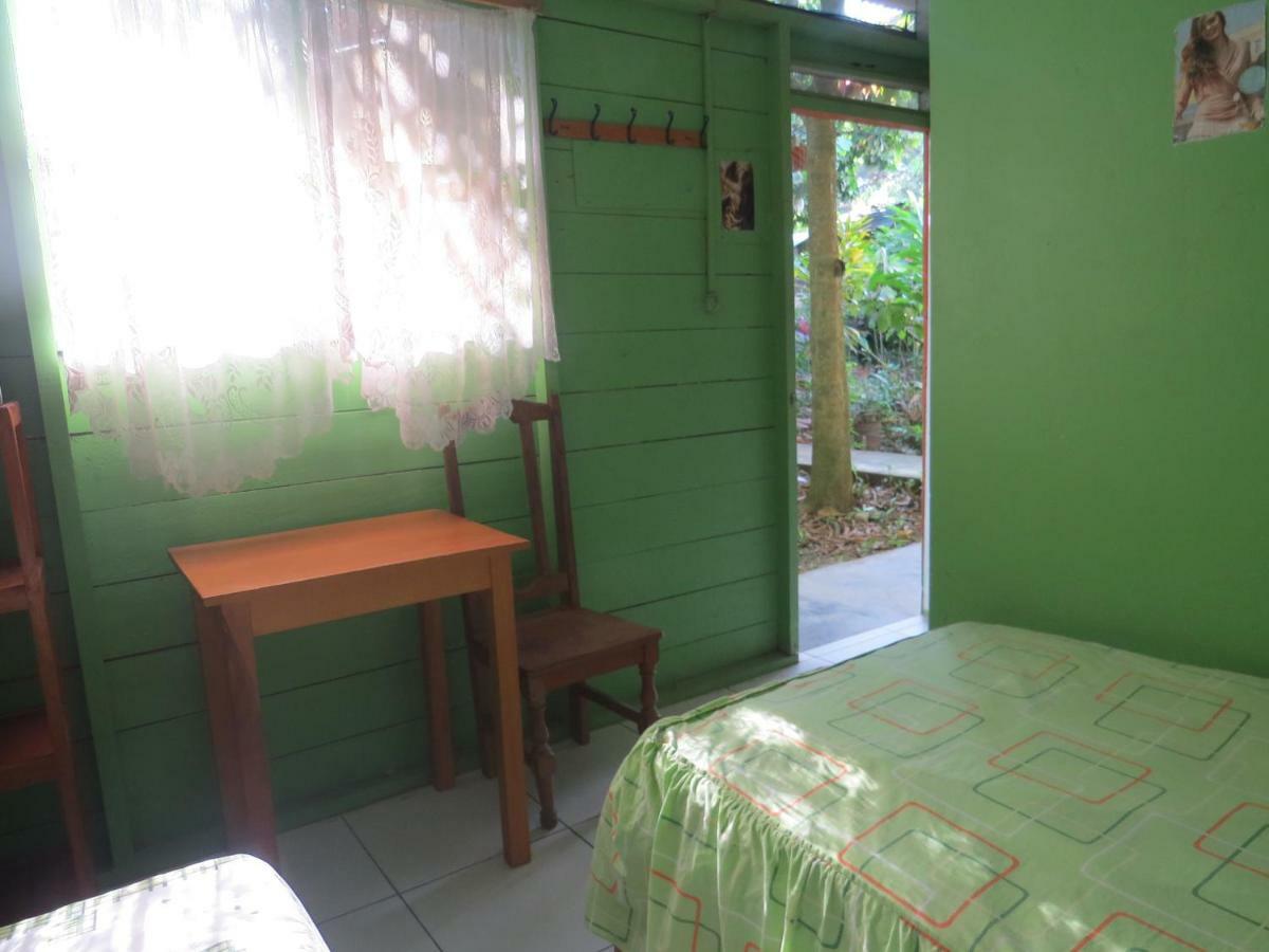 Tambopata Hostel Bambu Puerto Maldonado Esterno foto