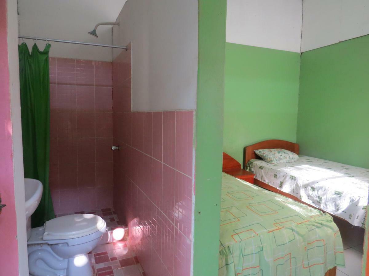Tambopata Hostel Bambu Puerto Maldonado Esterno foto