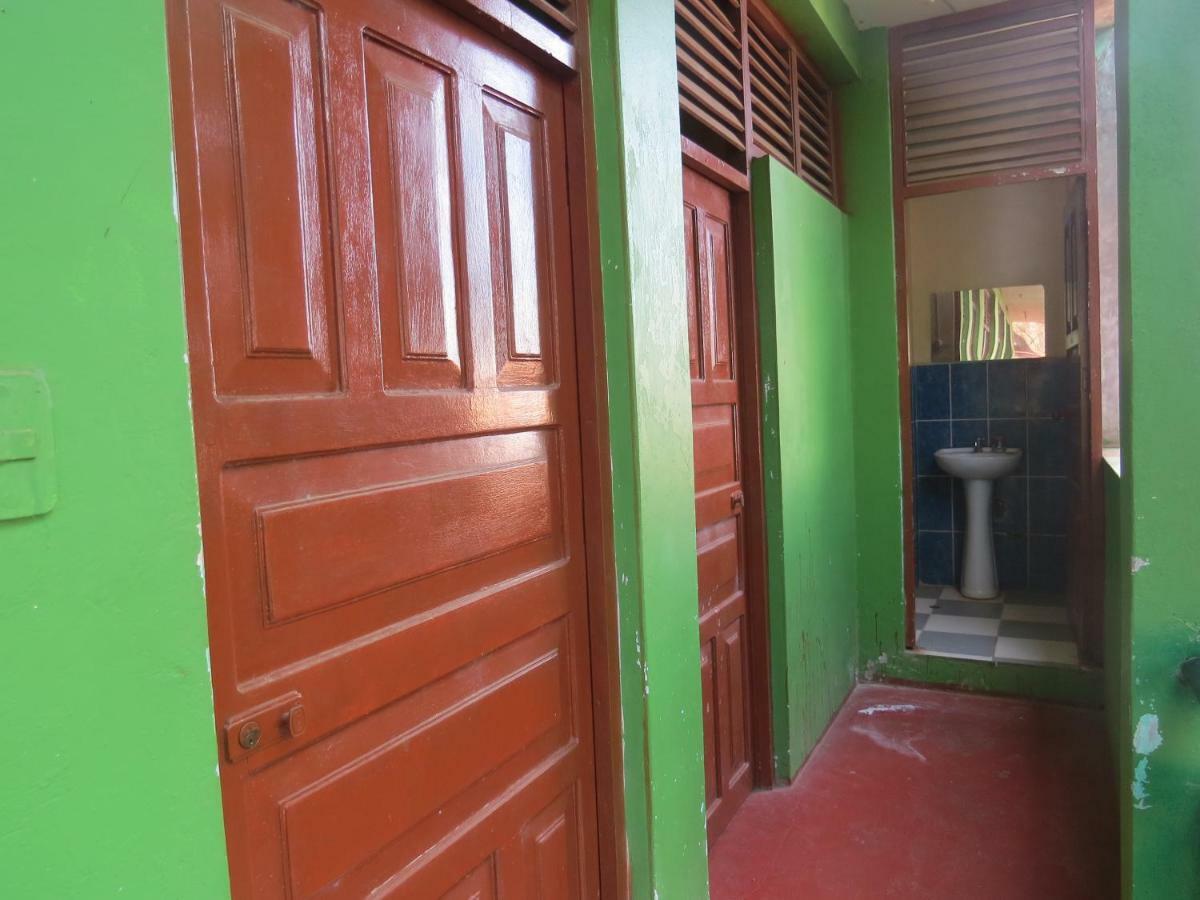 Tambopata Hostel Bambu Puerto Maldonado Esterno foto