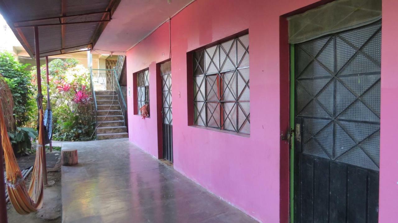 Tambopata Hostel Bambu Puerto Maldonado Esterno foto