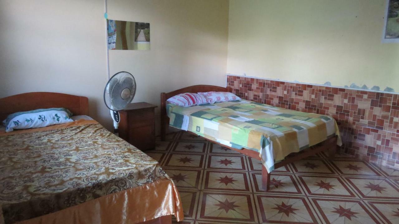 Tambopata Hostel Bambu Puerto Maldonado Esterno foto